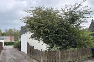 *Provisionsfrei* Bahnhofsallee - 4,1% Rendite - Zweifamilienhaus - 2 Wohneinheiten - gut vermietet – 26133 Bümmerstede, Oldenburg (Oldenburg) – Vorschaubild 26