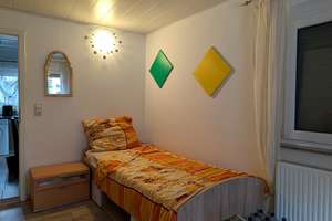 Wohnhaus mit Bauland - angenehme Wohnlage – Die vollständige Adresse der Immobilie erhältst du vom Anbieter., 70378 Mühlhausen (Ortsteil), Stuttgart – Vorschaubild 9