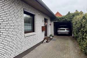 Solider Walmdachbungalow in ruhiger Wohnlage von Oldenburg (Osternburg) – Die vollständige Adresse der Immobilie erhältst du vom Anbieter., 26135 Drielaker Moor, Oldenburg (Oldenburg) – Vorschaubild 3