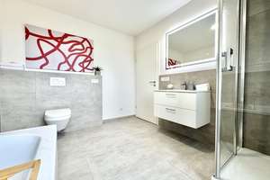 Sofort einziehen: sanierte 4-Zimmer-Maisonette mit zwei Bädern, zwei Balkonen und Stellplatz – Die vollständige Adresse der Immobilie erhältst du vom Anbieter., 23560 Sankt Jürgen, Lübeck – Vorschaubild 11