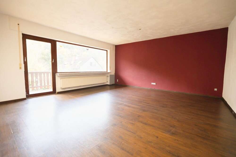 Immobilie in Lahnstein - Freistehendes Einfamilienhaus mit ELW in naturnaher Lage von Lahnstein-Friedrichssegen - Bild 0