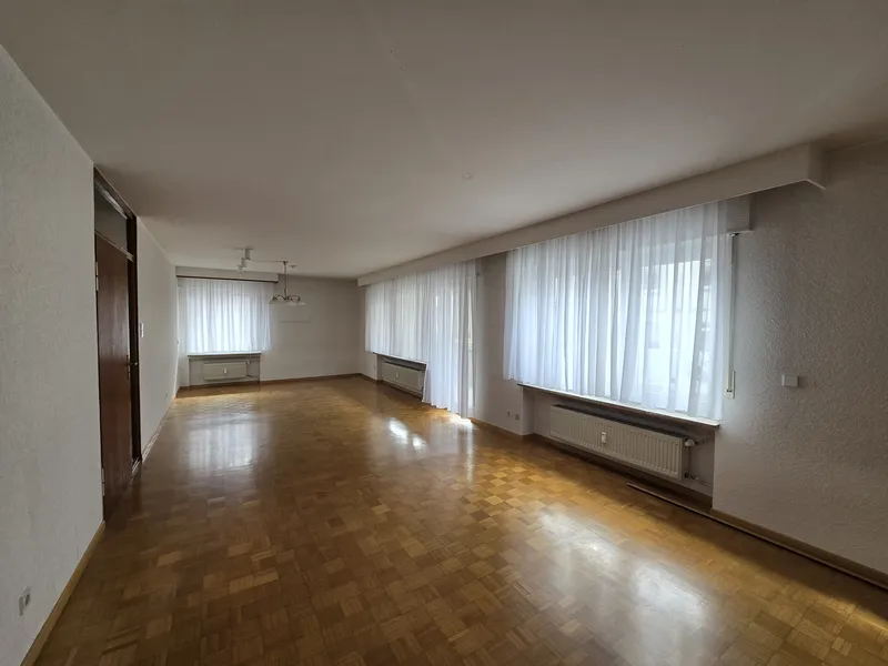 Hochparterre-Wohnung mit großzügigem Balkon!, Stuttgart – Bild 3