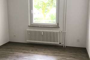 Geräumige 3-Zimmer-Wohnung mit Balkon und Abstellraum – Frankenweg 5, 33689 Sennestadt, Bielefeld – Vorschaubild 3