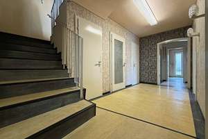 Großzügiges Zuhause. 8 Zimmer. 223 m².
Garten, Garage und 2 Stellplätze. Viel
Platz für Ihre Ideen – Die vollständige Adresse der Immobilie erhältst du vom Anbieter., 78244 Gottmadingen – Vorschaubild 12