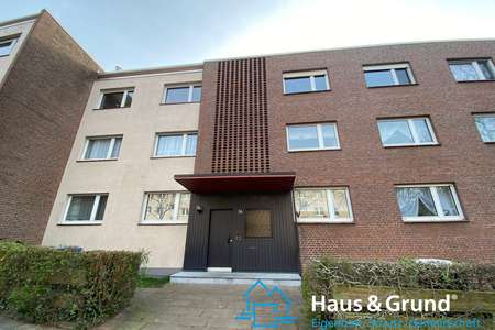 *** helle und schöne 3-Zimmer-Wohnung mit Balkon ***