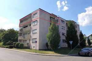 3,5-Zimmer-Wohnung mit Penthouse-Feeling, zwei Balkonen, Aufzug und TG-Stellplatz