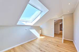 Top sanierte 4-Zimmer-Wohnung in gefragter Lage – sofort Einziehen und wohlfühlen – Die vollständige Adresse der Immobilie erhältst du vom Anbieter., 81827 Waldtrudering, München – Vorschaubild 9
