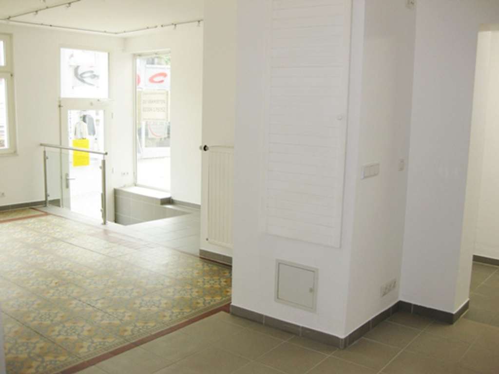 Immobilie in Mettmann - Liebevoll saniertes Wohn- und Geschäftshaus  in der Fussgängerzone von Mettmann - Bild 2