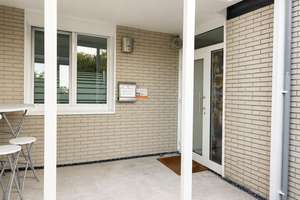 DESIGN-BUNGALOW MIT EXKLUSIVEM WINTERGARTEN, WÄRMEPUMPE & WOHNGESUNDEM RAUMKLIMA – Mintarder Weg 68, 40472 Unterrath, Düsseldorf – Vorschaubild 17