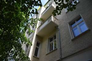Modernisierte, ruhige Altbau-ETW  im Friedrichshain, Sonne Balkon, Ruhe pur ! – Die vollständige Adresse der Immobilie erhältst du vom Anbieter., 10247 Friedrichshain, Berlin – Vorschaubild 2