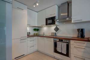 Alt-Schwabing: Hochwertige 2-Zimmer Wohnung mit Balkon und Wintergarten – Die vollständige Adresse der Immobilie erhältst du vom Anbieter., 80802 Münchner Freiheit, München – Vorschaubild 8