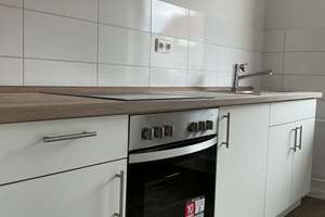 Frisch modernisierte Dachgeschosswohnung (ohne Fahrstuhl) – Pickertstr. 21, 24143 Gaarden-Ost, Kiel – Vorschaubild 3
