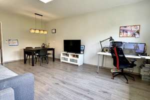 Ganz oben: Stylische 3-Zimmer-Wohnung in Horn mit Penthouse-Charakter – Die vollständige Adresse der Immobilie erhältst du vom Anbieter., 28357 Lehesterdeich, Bremen – Vorschaubild 2