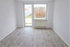 Die erste Frühlingssonne auf dem Balkon genießen... – Walter-Oertel-Straße 21, 9112 Chemnitz – Vorschaubild 3