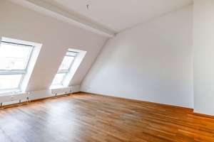 Großzügiges Wohnen mit Aufzug, Stellplatz und grünem Rückzugsort in Berlin – Die vollständige Adresse der Immobilie erhältst du vom Anbieter., 10247 Friedrichshain, Berlin – Vorschaubild 2