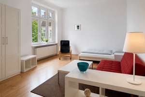 ⭐️ Urbanes Wohnen am Herrfurthplatz-Helle 1 Zi Whg mit historischen Dielen, 3,20m hohen Decken & EBK