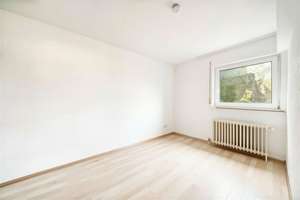 9-Familienhaus in exklusiver Lage mit traumhaftem Seeblick auf parkartigem Grundstück in Dingelsdorf – Die vollständige Adresse der Immobilie erhältst du vom Anbieter., 78465 Dingelsdorf, Konstanz – Vorschaubild 80