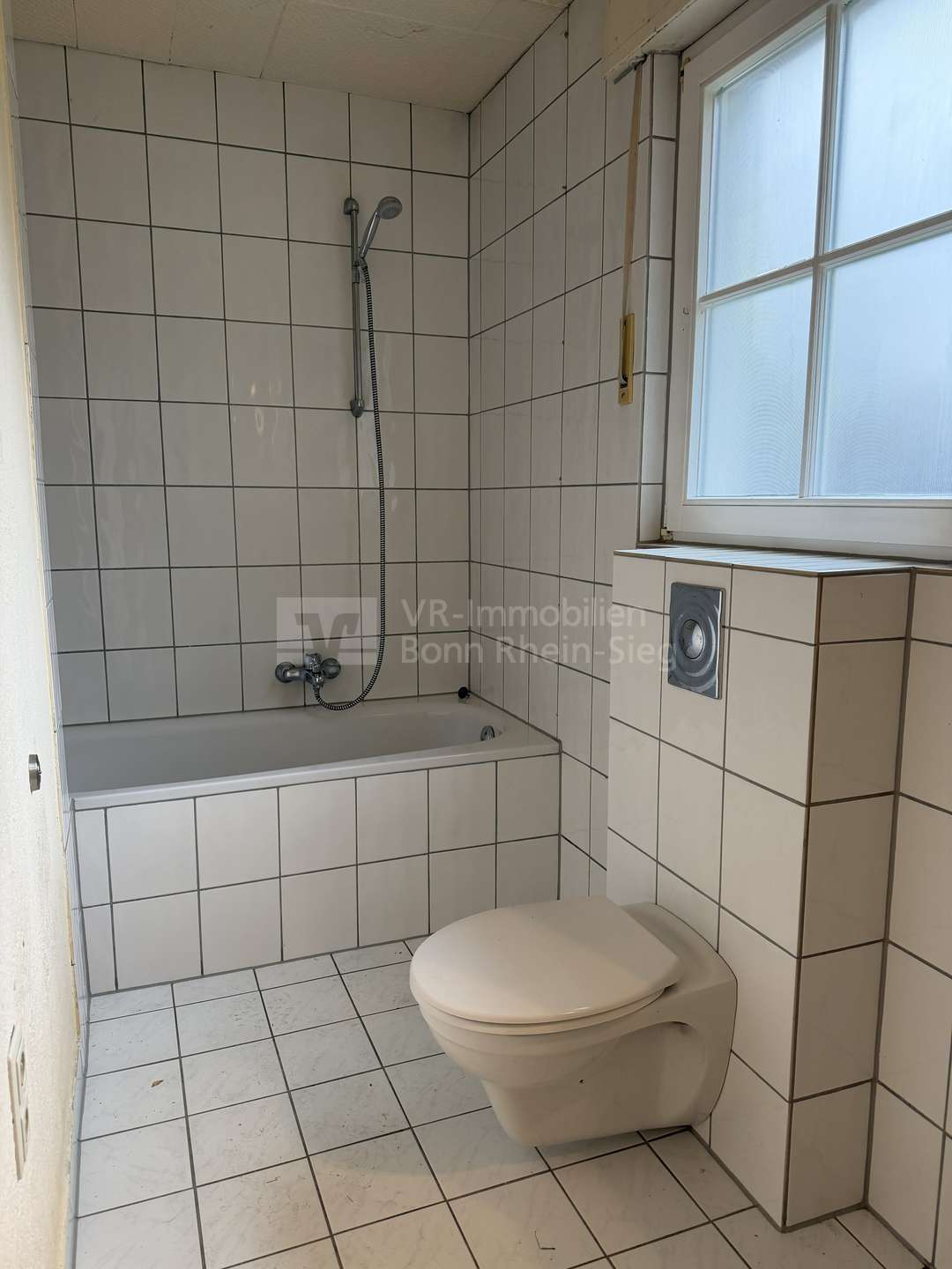 Immobilie in Windeck - Ein- bis Zweifamilienhaus mit unterschiedlichen Baustilen in Höhenlage von Windeck - Rosbach - Bild 1