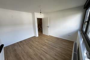 Exklusives Reihenmittelhaus 5 Zimmer in Lohmar Einbauküche + Wärmepumpe + Photovoltaik – Parkstraße 76, 53797 Lohmar – Vorschaubild 7