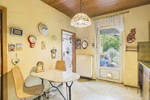 Charmantes Einfamilienhaus mit großem Grundstück und Werkstatt in Saarbrücken-Dudweiler – ideal – Die vollständige Adresse der Immobilie erhältst du vom Anbieter., 66125 Dudweiler (Ortsteil), Saarbrücken – Vorschaubild 5
