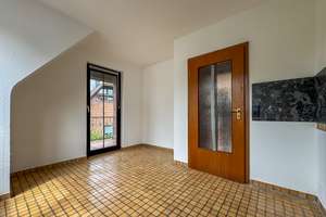 Düsseldorf Benrath: 2-Zimmer Maisonette Wohnung mit Nord-West-Balkon! – Die vollständige Adresse der Immobilie erhältst du vom Anbieter., 40597 Benrath, Düsseldorf – Vorschaubild 9