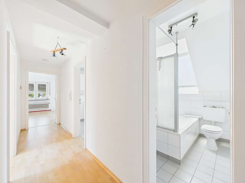 37 Eingangsbereich (Wohnung 2.