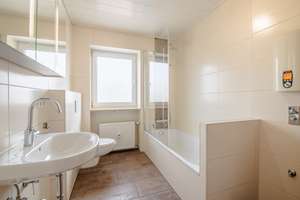 Modernisierte 4-Zimmer-Wohnung mit Balkon und Garage in Herzogenaurach – Die vollständige Adresse der Immobilie erhältst du vom Anbieter., 91074 Herzogenaurach – Vorschaubild 11
