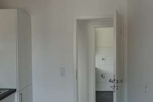 Tolle 3. Zi, Kü., EBK, Bad, Flur, Balkon, Stellplatz, Trockenraum etc. – Richard-Wagner-Str. 33, 89518 Heidenheim an der Brenz – Vorschaubild 2