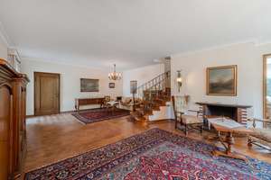 Stilvolle Villa mit großzügigem Grundstück in direkter Rheinnähe – Die vollständige Adresse der Immobilie erhältst du vom Anbieter., 40593 Urdenbach, Düsseldorf – Vorschaubild 13
