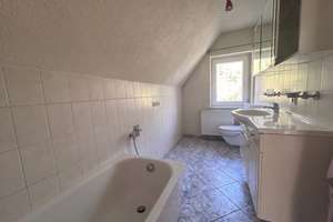 Exklusive Chance in Gera: Haus mit Garten, Terrasse & Garage – gestalten Sie Ihr Zuhause neu – Die vollständige Adresse der Immobilie erhältst du vom Anbieter., 7546 Gera-Ost, Gera – Vorschaubild 8