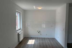 Modernisierte und barrierearme 2-Zimmer Wohnung mit Balkon und Aufzug im Ostviertel – Barbarakirchgang 9, 45139 Ostviertel, Essen – Vorschaubild 8