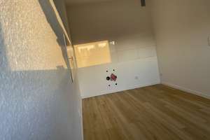 Helle, ruhige 2-Zimmer Whg im 2. OG mit Süd-Balkon in Wuppertal-Barmen – Loher Str. 3, 42283 Barmen, Wuppertal – Vorschaubild 2