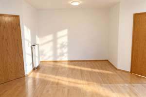 Helle 2-Zi-Wohnung mit Südwest-Balkon & Blick ins Grüne, EBK & Tiefgarage – 4179 Leutzsch, Leipzig – Vorschaubild 10