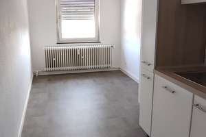 Schöne 3 Zimmer Wohnung 2 Etage  – Die vollständige Adresse der Immobilie erhältst du vom Anbieter., 41065 Hardterbroich-Pesch, Mönchengladbach – Vorschaubild 2