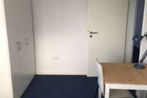Möblierte 4-Zi Whg mit Balkon, WG geeignet – Neubeuerner Straße 10, 80686 Friedenheim, München – Vorschaubild 7