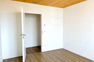 sehr schöne Dachgeschosswohnung (3.OG, ohne Aufzug)  mit 5 Zimmern und großzügigem Balkon - im Herze – 68309 Käfertal, Mannheim – Vorschaubild 22