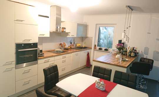 Exklusive, gepflegte 3-Raum-EG-Wohnung mit gehobener Innenausstattung mit Einbauküche in Brühl