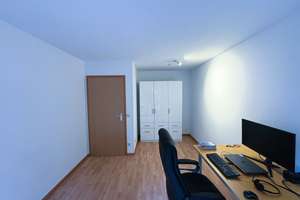 „Zentral gelegenes 2-Zimmer-Apartment mit französischem Balkon in Stuttgart-Mitte“ – Die vollständige Adresse der Immobilie erhältst du vom Anbieter., 70178 Rathaus, Stuttgart – Vorschaubild 3