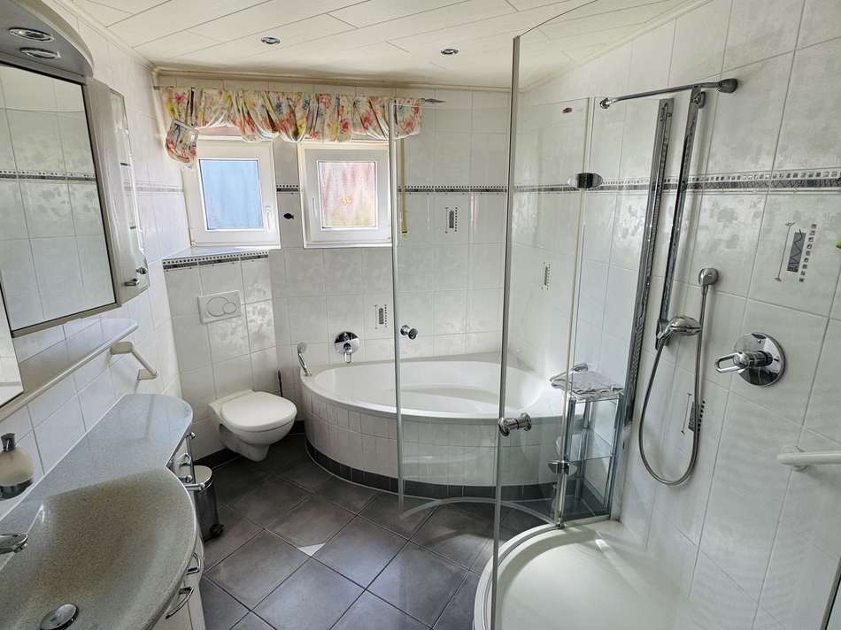 Badezimmer 2