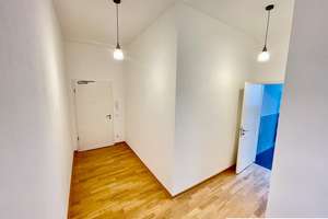 Einmalige Gelegenheit! Stilvolle Dachterrassenwohnung in historischer Tramstation–Tramlofts Nürnberg – Die vollständige Adresse der Immobilie erhältst du vom Anbieter., 90429 Muggenhof, Nürnberg – Vorschaubild 4