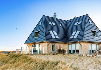 Sylt. Nordsee Meerblick. Einzigartig. Großzügig. Schön. Wohnen in den Dünen am Badestrand. Garage.