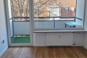 Helle möblierte 1-Zimmer Wohnung mit Balkon in Sendling-Westpark, Nähe U-Bahn – Martin-Behaim-Straße 7, 81373 Land in Sonne, München – Vorschaubild 3