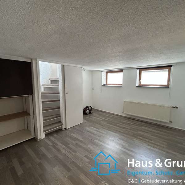 *** charmante 2-Zimmer-Wohnung - Burtscheid - mit Garten und Garage ***