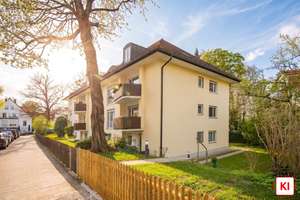 Charmante 3-Zimmer-Wohnung mit Balkon in Alt-Bogenhausen nahe Englischem Garten 