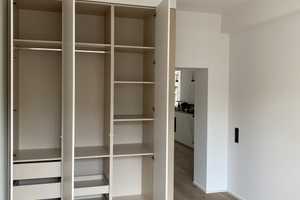Möblierte 2er WG mit 2 Balkonen und Einbauküche: Preis pro Zimmer 825 € KM + 75 € NK Balkon, EBK – Becherstraße 6, 40476 Düsseldorf – Vorschaubild 11