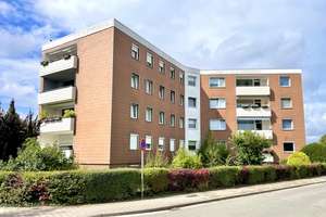 Familienfreundlich und voller Möglichkeiten: großzügige 4-Zimmer-Wohnung mit Loggia und Garage