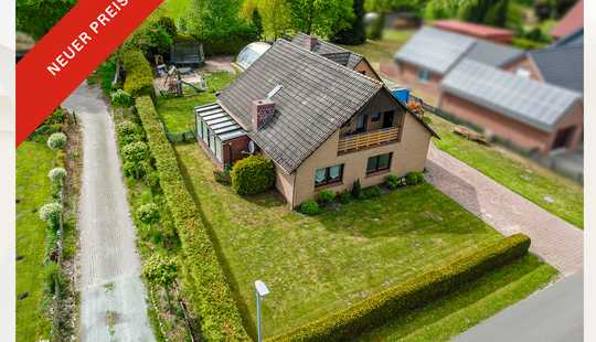 Bild von Einfamilienhaus mit Garage & Außenpool in ruhiger Lage