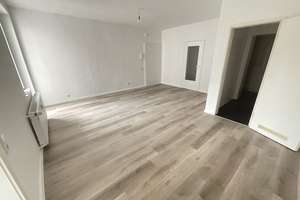 Frisch renovierte Wohnung mit kleinem Balkon – Wehringhauser Str. 27, 58089 Wehringhausen, Hagen – Vorschaubild 1
