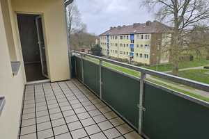 3-Zimmer-Wohnung mit Loggia und GARTEN, Niedrigenergiehaus, Einbauküche – Lütthörn 12, 24340 Rendsburg-Eckernförde (Kreis) – Vorschaubild 18