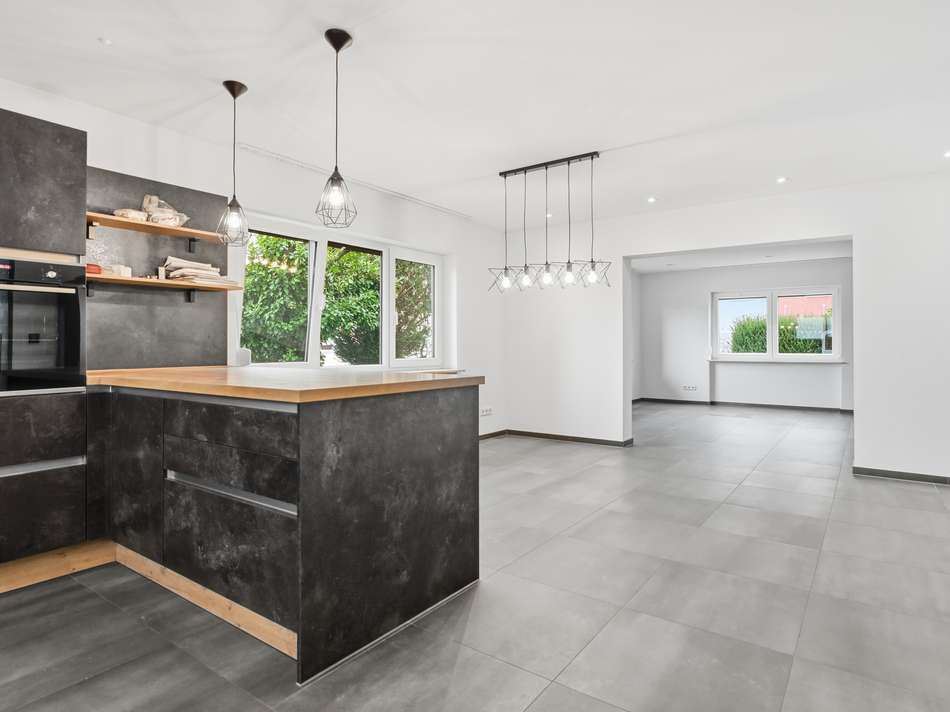 Offener Küchen- und Essbereich